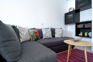 TV
