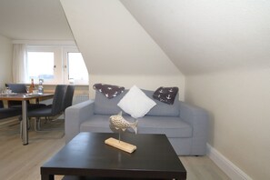 صورة غير مصنفة، 5 من 15، زرّ