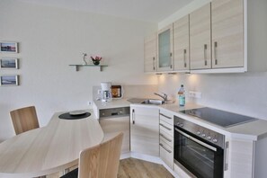 Køleskab, mikrobølgeovn, ovn, opvaskemaskine