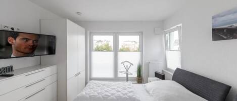 2 多间卧室、WiFi