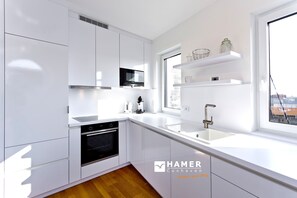 Køleskab, mikrobølgeovn, ovn, opvaskemaskine