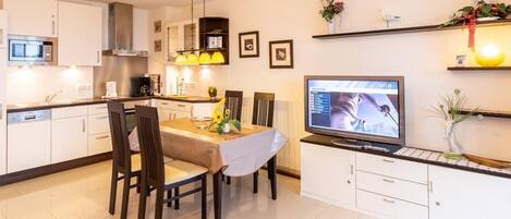 Fridge, microwave, oven, dishwasher