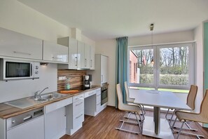 Køleskab, mikrobølgeovn, ovn, opvaskemaskine