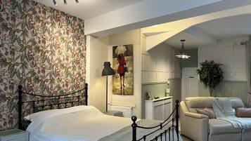 In-room safe, iron/ironing board, free WiFi, bed sheets