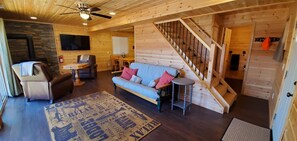 TV connectée, cheminée, lecteur de DVD