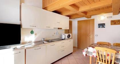 Apartment "Cima Fopel" mit Bergblick, WLAN, Balkon, Terrasse und Garten
