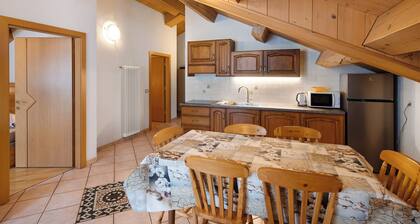 Appartamento Piz Saliente mit Bergblick, WLAN, Terrasse und Garten