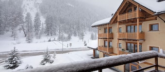 Appartamento Piz Saliente with Mountain View, Wi-Fi, Terrace & Garden
