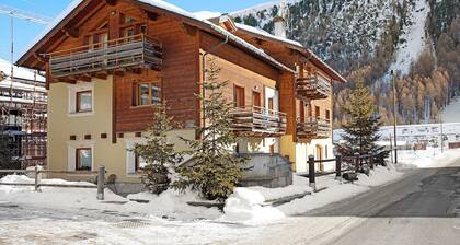 Appartamento Paradisin mit Bergblick