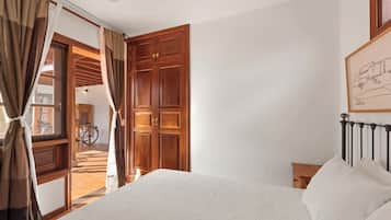 3 habitaciones, tabla de planchar con plancha y wifi gratis
