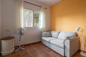 TV, fireplace - Holiday Home Casa Curumbico with Sea & Mountain View, Garden and Wi-Fi (Almunecar)