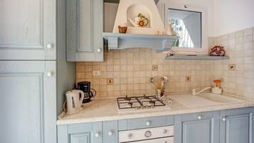 Kühlschrank, Ofen, Herdplatte, Geschirrspüler