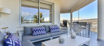 Canami - Luxury apartment with stunning sea views