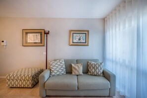 Living area - Apartment "La Terrazza Sul Faro" with Sea View, Balcony and Wi-Fi (Lignano Sabbiadoro)