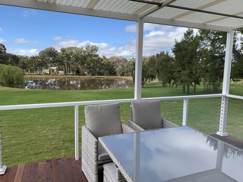 YARRAWONGA PARK COTTAGE<br>Cozy 2 bedroom cottage on small acreage 