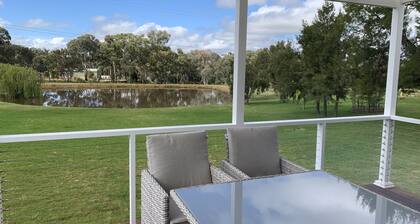 YARRAWONGA PARK COTTAGE<br>Cozy 2 bedroom cottage on small acreage