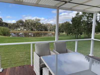 YARRAWONGA PARK COTTAGE<br>Cozy 2 bedroom cottage on small acreage