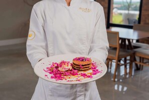 아침 식사 유료