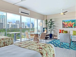 1 bedroom, iron/ironing board, internet