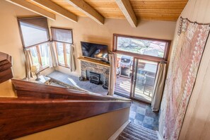 Interior - Book Ski Stays! Light-filled Condo with Mountain Views! Walk to Downtown! (Mammoth Lakes)