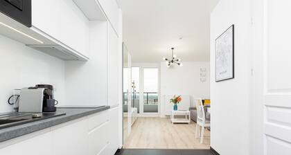 Kokoryczki 5 Warsaw | Charming Studio for 2 | Smart TV