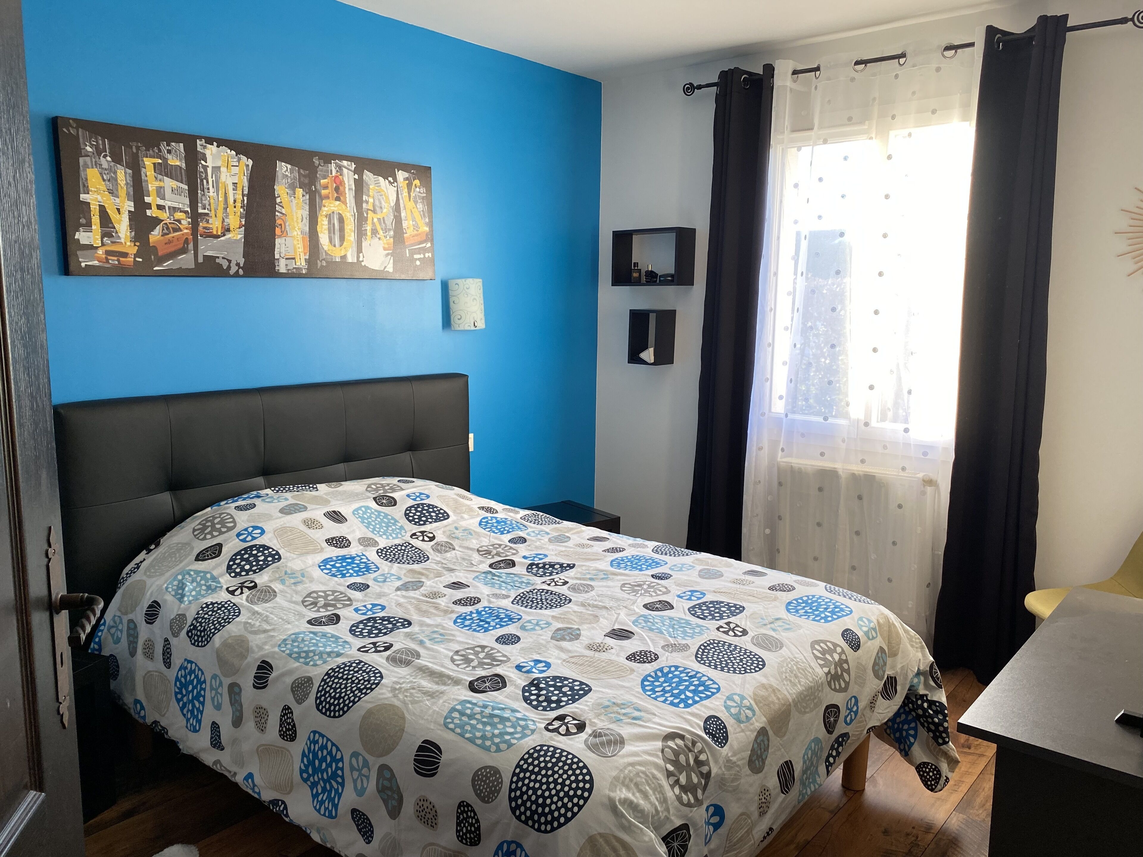 3 chambres, fer et planche à repasser, lit parapluie, Wi-Fi gratuit