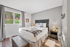 2 soverom, strykejern/-brett, wi-fi (inkludert) og sengetøy