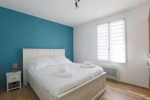 3 bedrooms, iron/ironing board, free WiFi