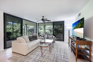 スマートテレビ、書庫、ストリーミングサービス