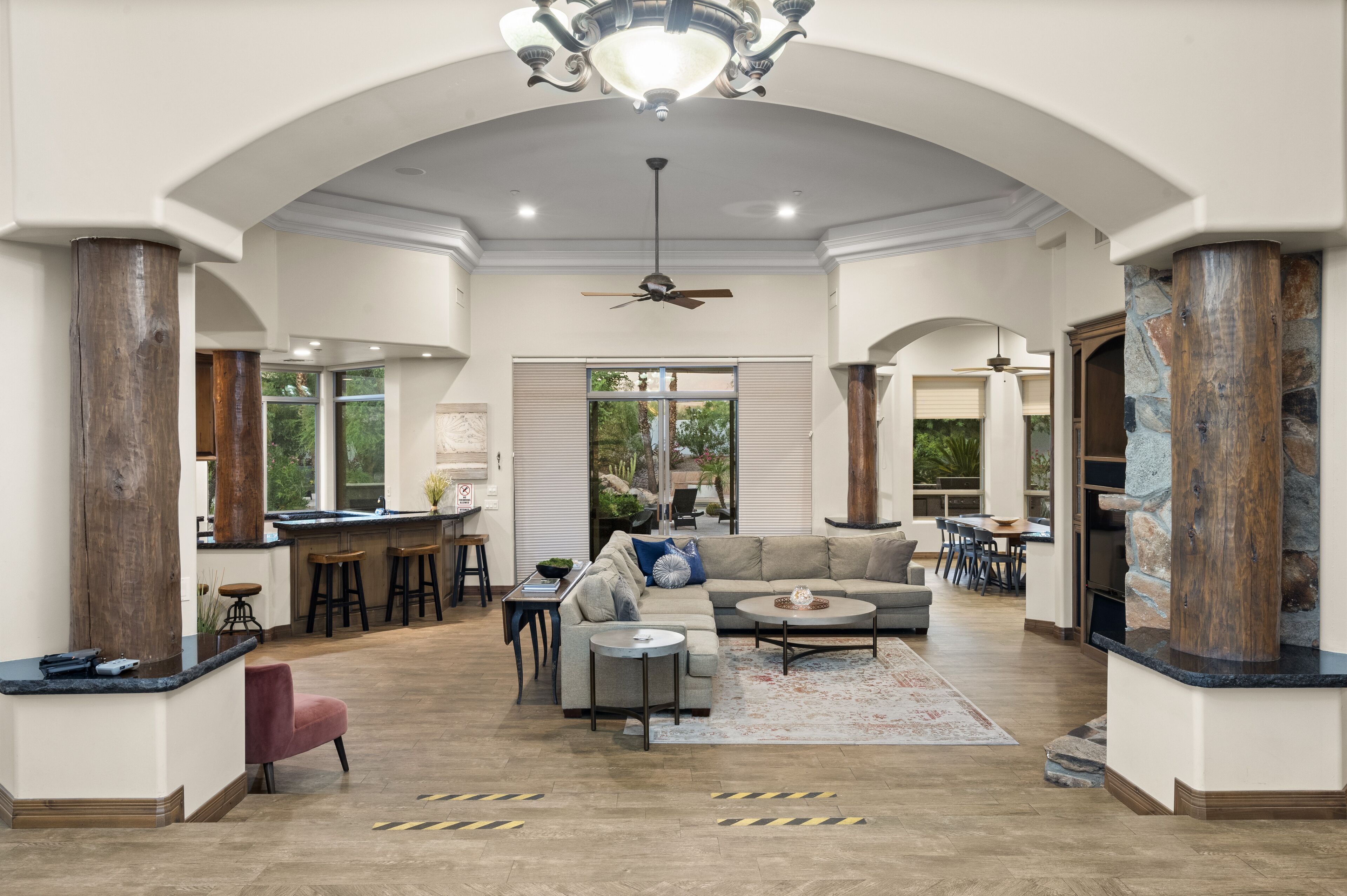 Spacious 6BR Private Pool & Arcade - Summer Ready