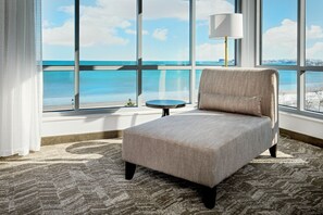 Junior Suite, 1 King Bed | Desk, blackout drapes, iron/ironing board, free WiFi - SpringHill Suites by Marriott Boston Logan Airport Revere Beach (Revere)