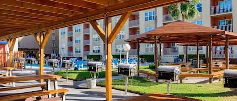 Apartamento, 1 habitación | Restaurante al aire libre