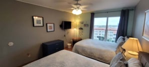 Condo, 1 Bedroom