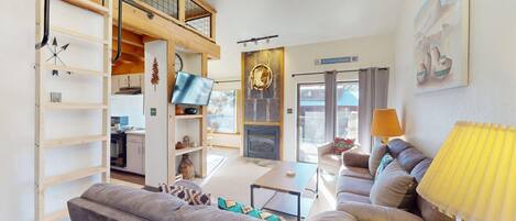 Télévision, cheminée