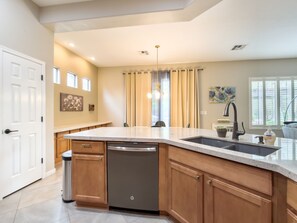 Interior - Modern Anthem Allure - Perfect Home Away From Home (Anthem)