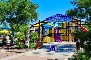 Children's area - Modern Anthem Allure - Perfect Home Away From Home (Anthem)