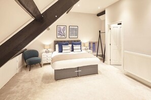 4 bedrooms, iron/ironing board, Internet, bed sheets - Host & Stay | Graham House (Osmotherley)