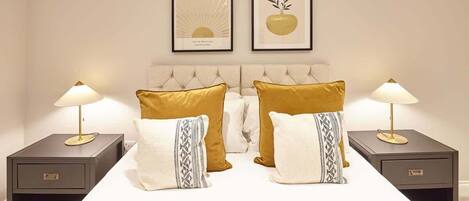 4 室のベッドルーム、アイロン / アイロン台、WiFi、ベッドシーツ