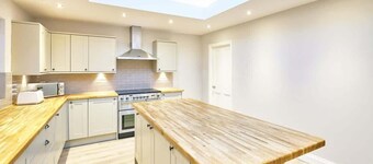 Host & Stay | Graham House