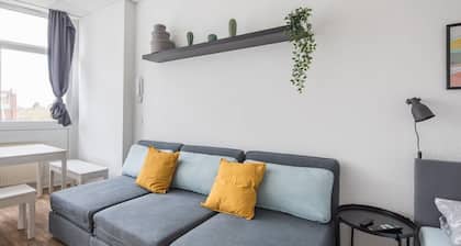 Spacious 2 BR Apartment Hamburg