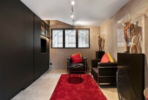 Interior - New York style Loft S (Darlinghurst)