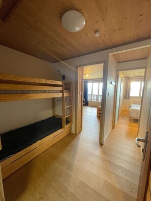 1 chambre, fer et planche à repasser, Wi-Fi