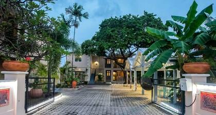 Heart of St. Lawrence Gap, | 8-min Walk to Beach