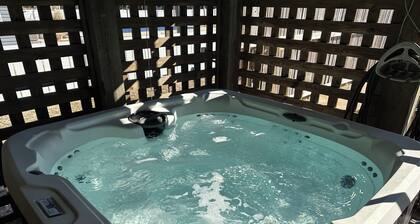 Mermaid Way - beach 5 min walk, pool w/heater, hot tub, game room, pet friendly