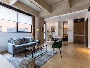 Télévision, espaces bureaux