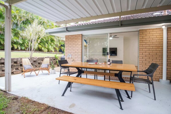 Outdoor dining