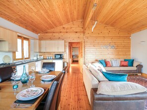 Cottage | Living room - Osprey Lodge (Lincoln)