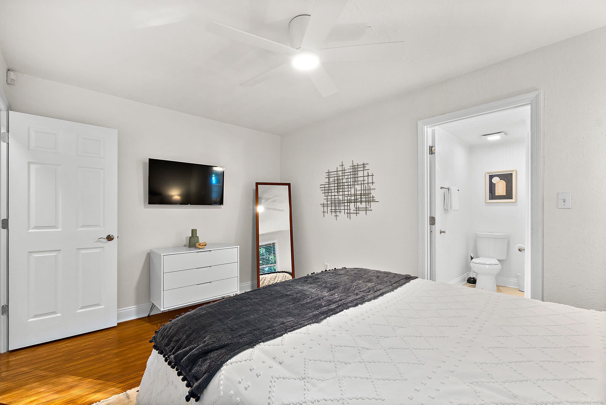 2 sovrum, strykjärn/strykbräda, wi-fi och sängkläder