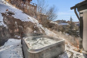 Outdoor spa tub - Roomy 4BR Townhome - Near Main St w/ Private Hot Tub! (Park City)