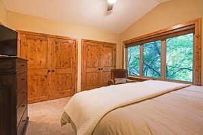 3 chambres, fer et planche Ă repasser, Wi-Fi, draps fournis